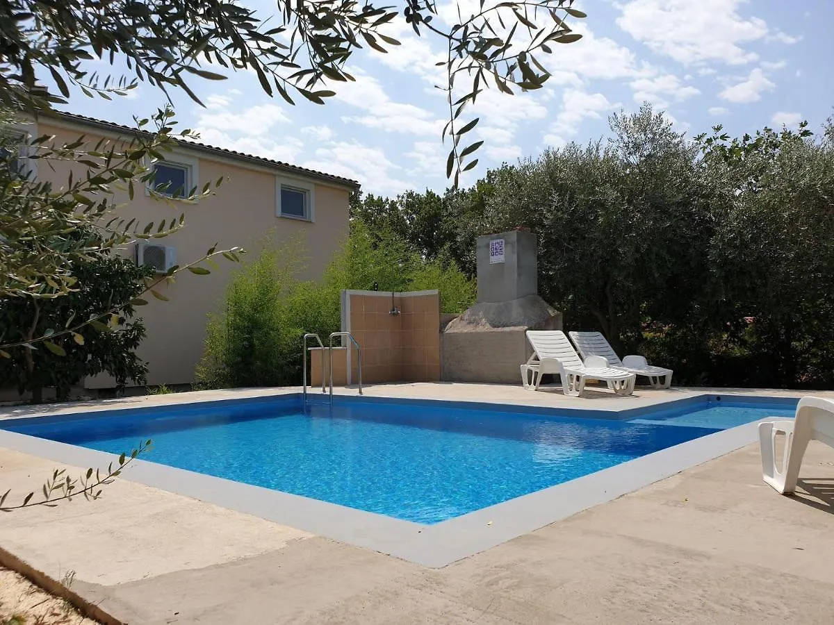 Apartment In Holiday Home With Private Pool Garden With Grill Airco And Wifi 0*, Banjole Croatia